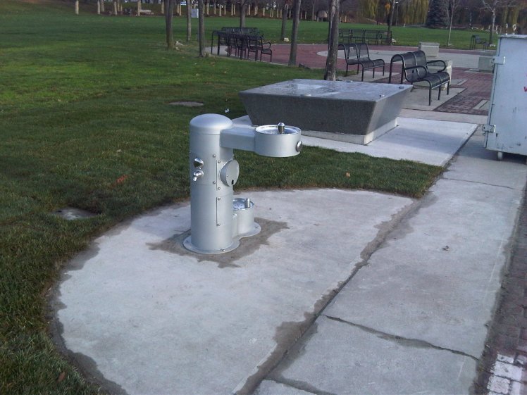 Water fountain - Spencer Smith Park